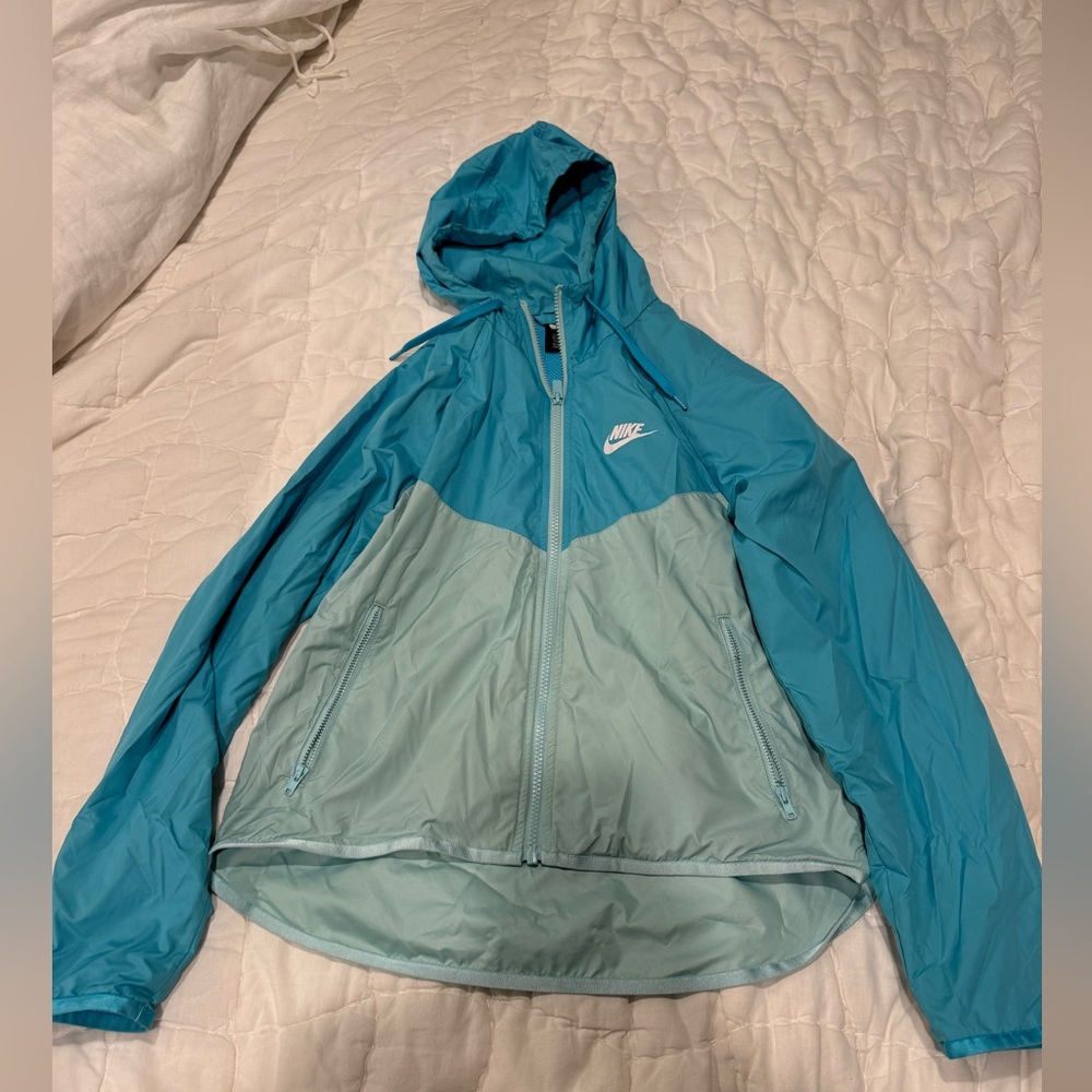 Nike windbreaker
XS
Women'ss